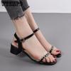 Женская мода Сандалии на высоком каблуке Летние кожаные простые сексуальные сандалии на низком каблуке с квадратной головкой Fairy Wind | Блестки Стразы Пряжка | ПУ Материал