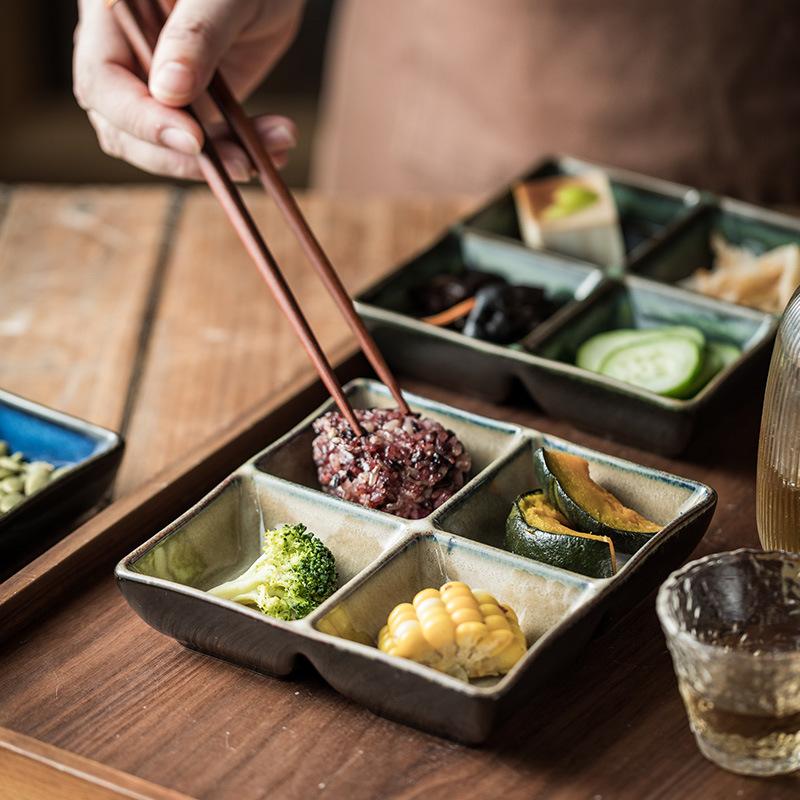 Керамическое квадратное блюдо для приправ в японском стиле с четырьмя отделениями, блюдо для подачи хот-пота, соус для барбекю