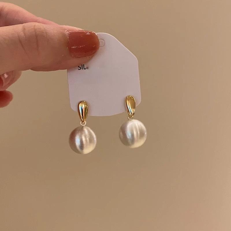 Серьги-гвоздики из серебра 925 пробы с цветочным дизайном для женщин - Элегантный весенне-летний дизайн, Модные и милые пусеты на 2026 год
