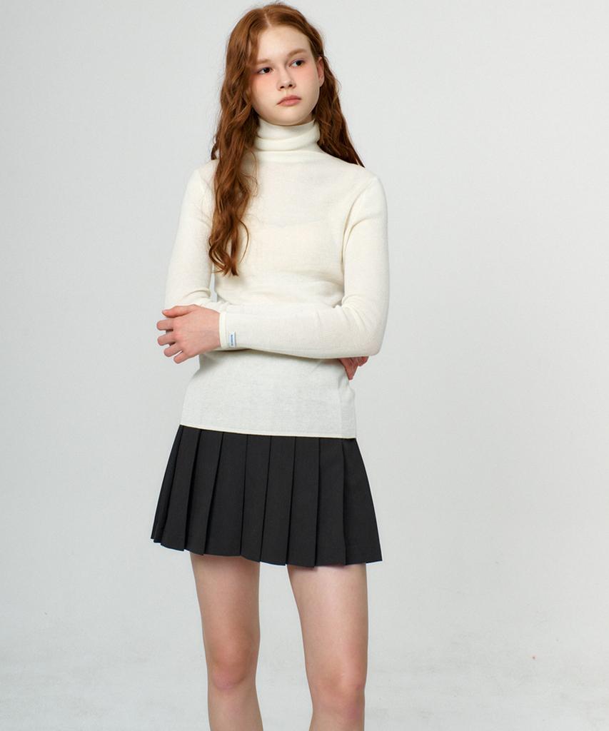 RAVEROUS Basic Turtleneck Knit_Ivory