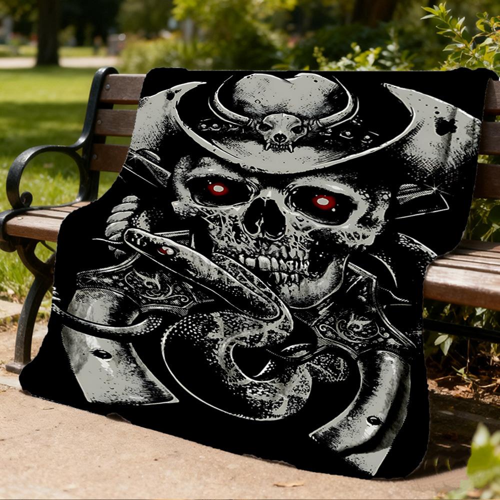 1pc Skull Snake Print Throw Blanket Polyester Fiber, Lightweight Flannel, Soft & Warm, All Season Use for Outdoor, Camping Digital Print