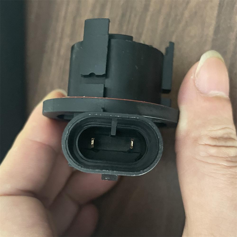 Car Headlights Lamp Holder H7 Bulb Socket For Ford F-MAX