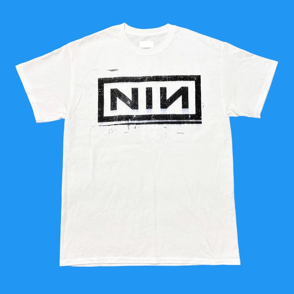 Футболка Nine Inch Nails в винтажном стиле, футболки с символикой групп Deftones и Rammstein.