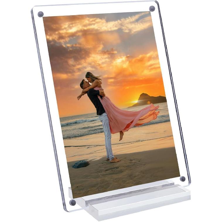Acrylic Picture Frame 7x5 Inch Picture Floating Display Clear Magnetic Acrylic Frame Double Sided Photo Frame for Desktop Stand (Clear (1 Pack, 5X7)