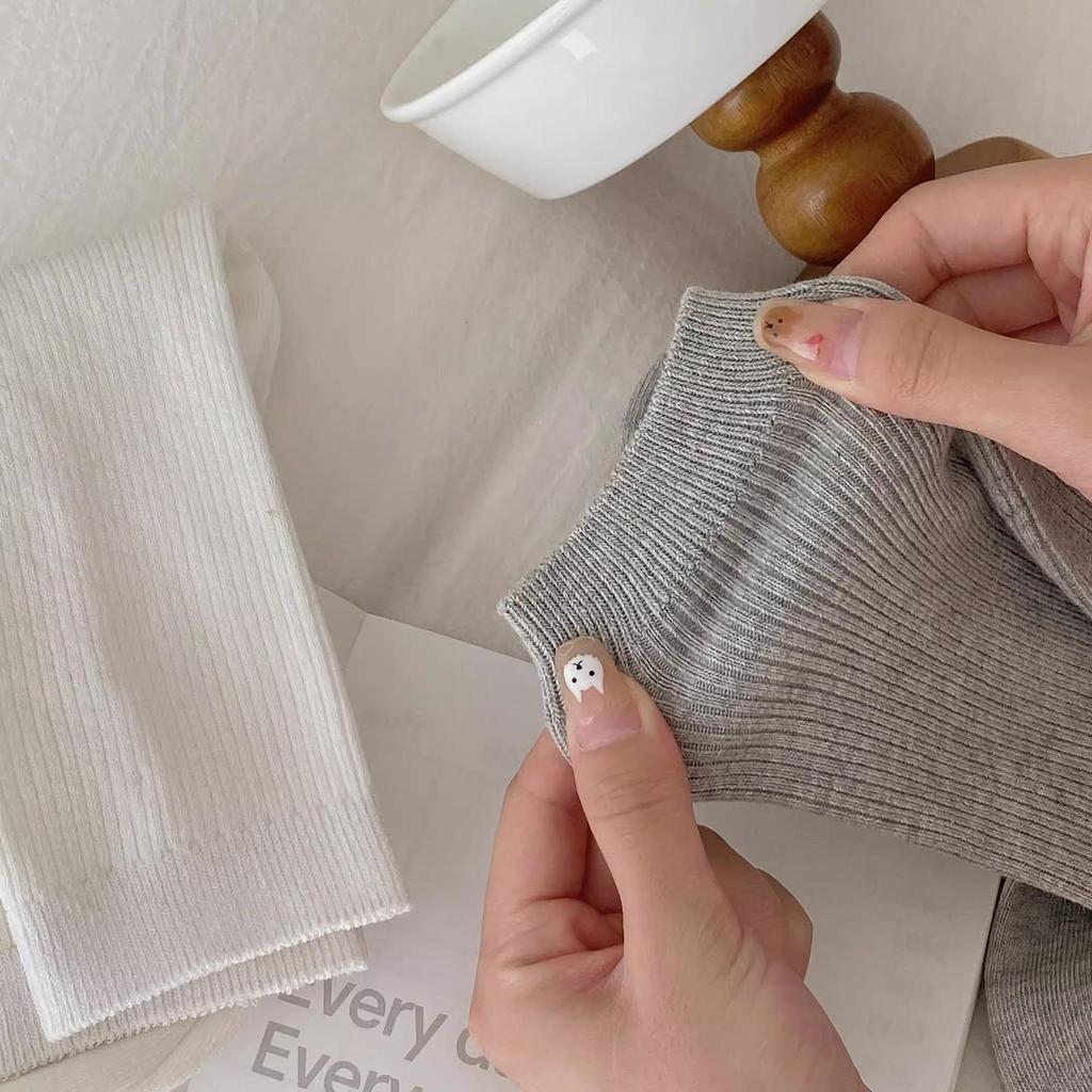 Women's Mid-Calf Slimming Pile Socks: Vertical Stripes, Loose Cuff, Breathable, Anti-Pilling, Double-Needle Finish.