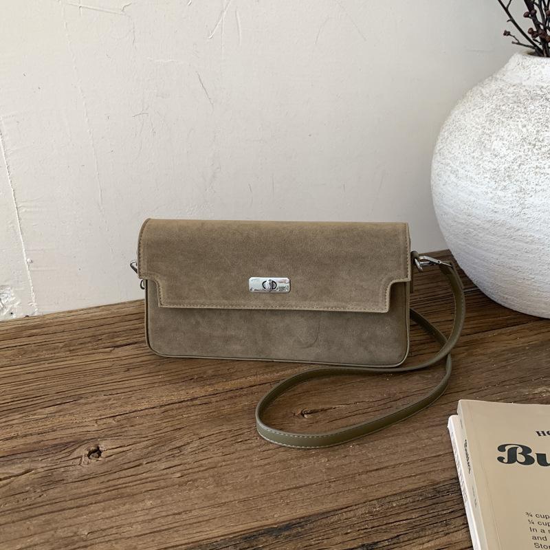 Сумка премиум-класса женская 2025 новая трендовая нишевая сумка подмышку для выхода в свет на работу для поездок на плечо через плечо маленькая квадратная сумка