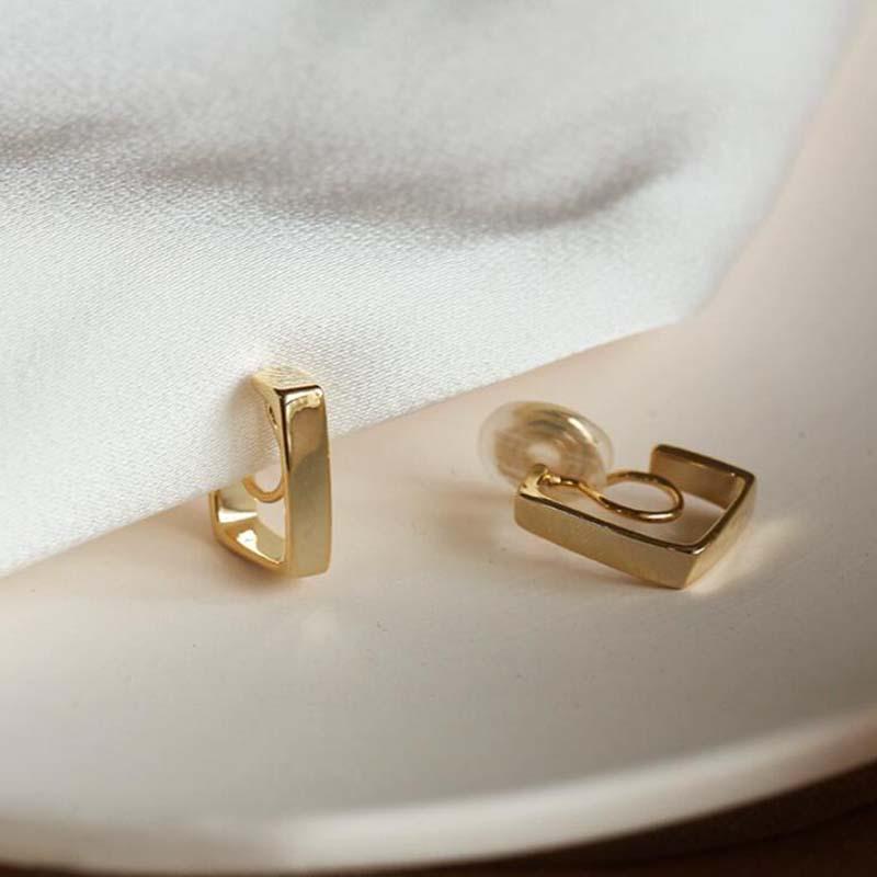Elegant French Mosquito Coil Ear Clip Earrings - No Piercing Needed, Simple Square Design for Women