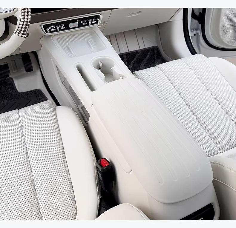 For ORA 5 2026 Center Console Armrest Box Silicone Storage Integrated Wireless Charging Water Cup Phone Slot Interior Accessory