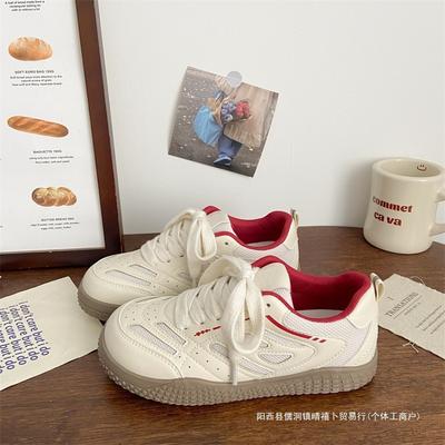 Маленькие белые туфли женские 2025 весна и осень новые популярные туфли на платформе повседневные спортивные студенческие универсальные дышащие кеды