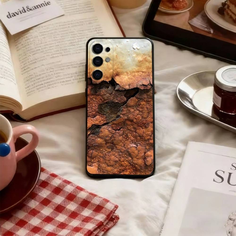 Vintage Rust Phone Case For Samsung S25,S24,S21,S22,S23,S30,Ultra,S20,Plus,Fe,Lite,Note,10,Black Cover
