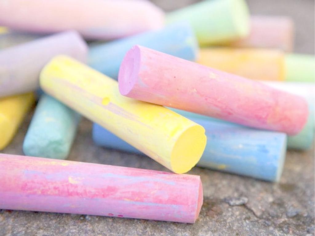 Jumbo Sidewalk Chalk in a Box of 15 Pieces, Colorful, Thick