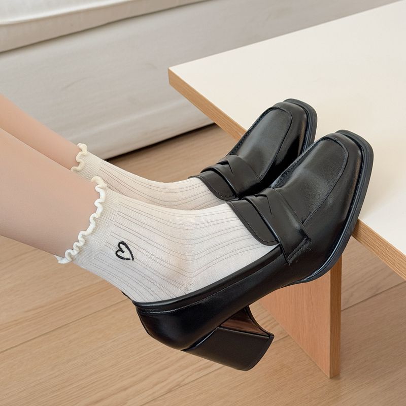 Fungus Edge Love Embroidery Solid Color Vertical Strip Short Socks For Women Versatile Preppy Style Women'S Socks