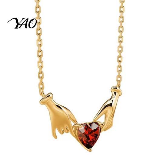 Meaningful Valentine Day Jewelry Hands Holding Heart Necklace, Red Cubic Zirconia Trendy Niche Design Necklace Gold-Tone Romantic Dainty for