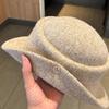 French Hepburn style elegant white top hat women's gold wind big head circumference retro wool woolen face little fisherman hat