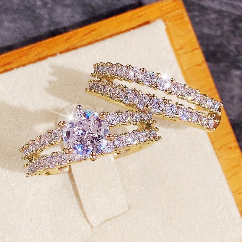 Huitan Trendy Hollow Set Rings Full Bling Iced Out CZ Stone Luxury Women Wedding Oddling Rings 2Pcs Jewelry Set Drop Shipping