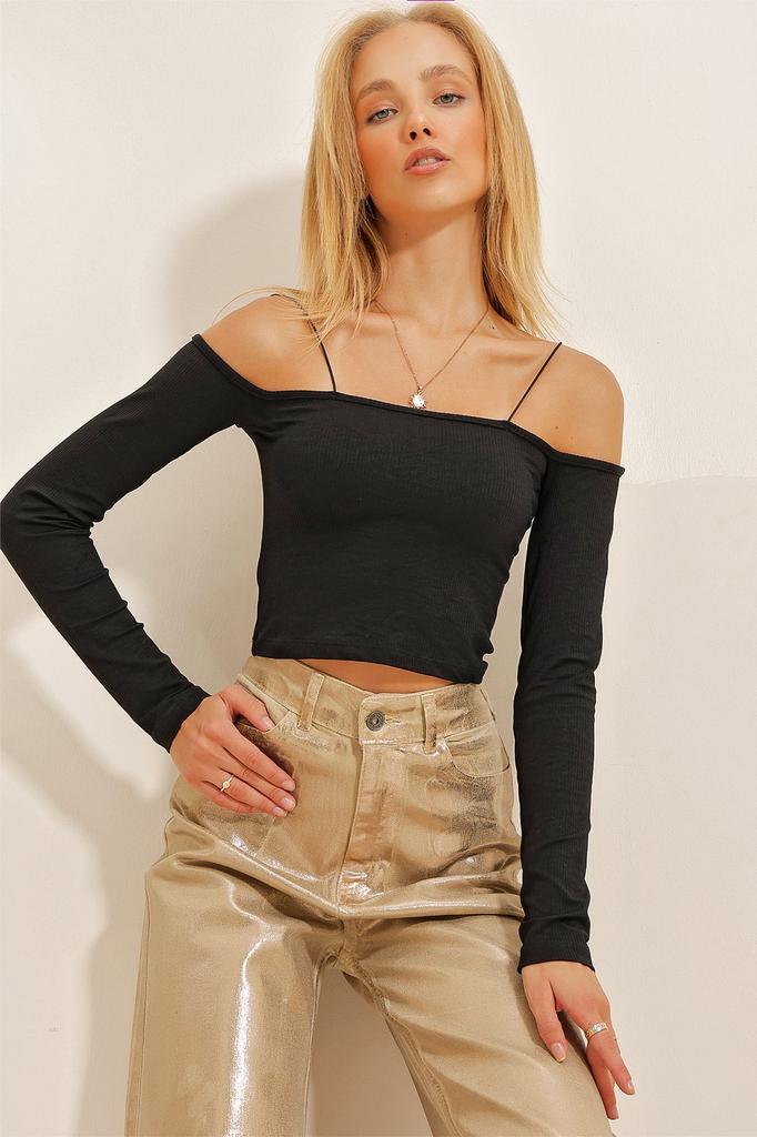 Women's Blouse New Season Fashion Black Boat Neck Rope Strap Detailed Lycra Crop Knitted Blouse