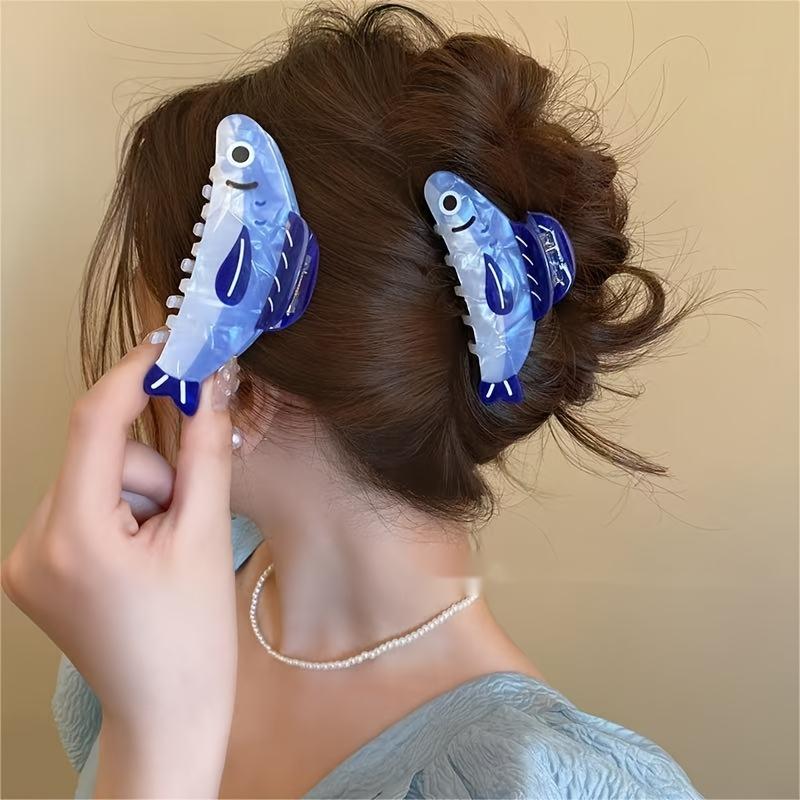 Hip-Hop Blue & White Fish-Shaped Hair Claw Clip - Large Oval Shark Sardinia-Inspired Design with Realistic Eyes, Hair Accessory