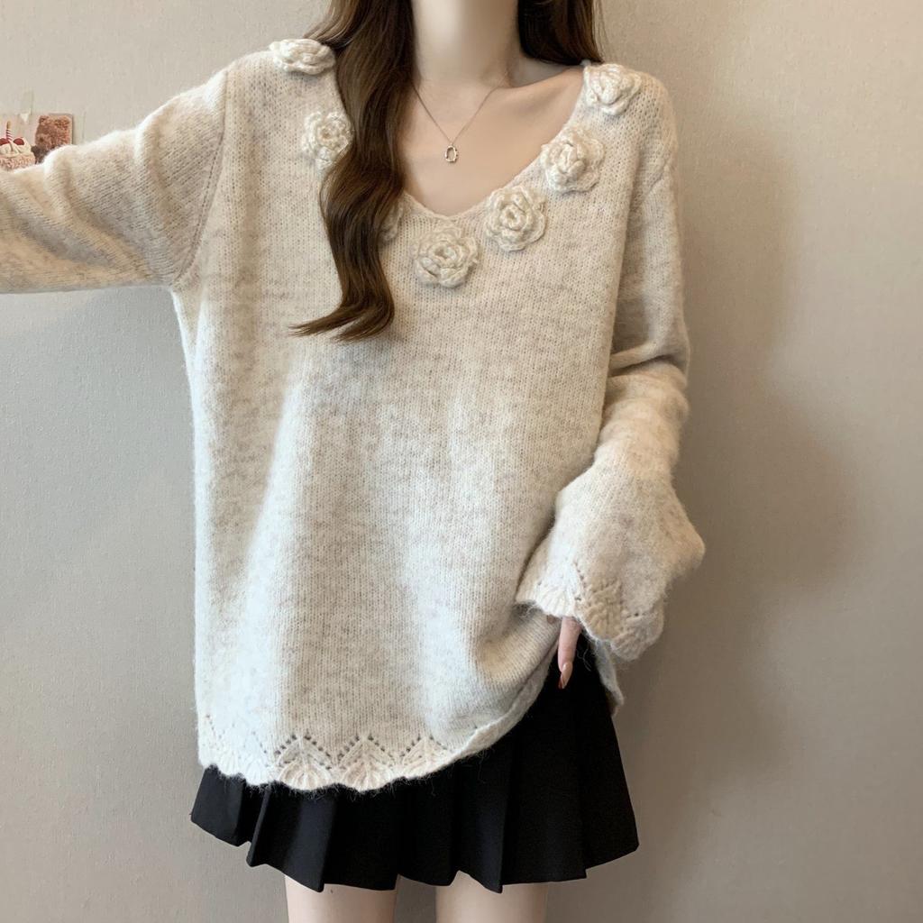 Three-dimensional Flower Knitted Sweater V-neck Large Size Women's 2025 Autumn Winter Mid-length Fashion Top