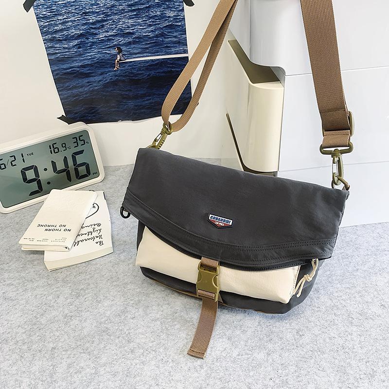 New Trendy Work Style Lightweight Waterproof Casual Small Square Bag for Men and Women Large Capacity Single Shoulder Crossbody Bag Versatile