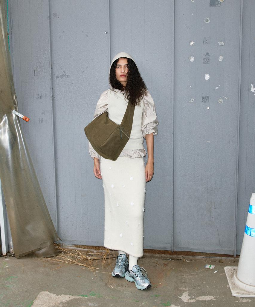 Christine Project Stud Suede Bulky Bag(Matcha)