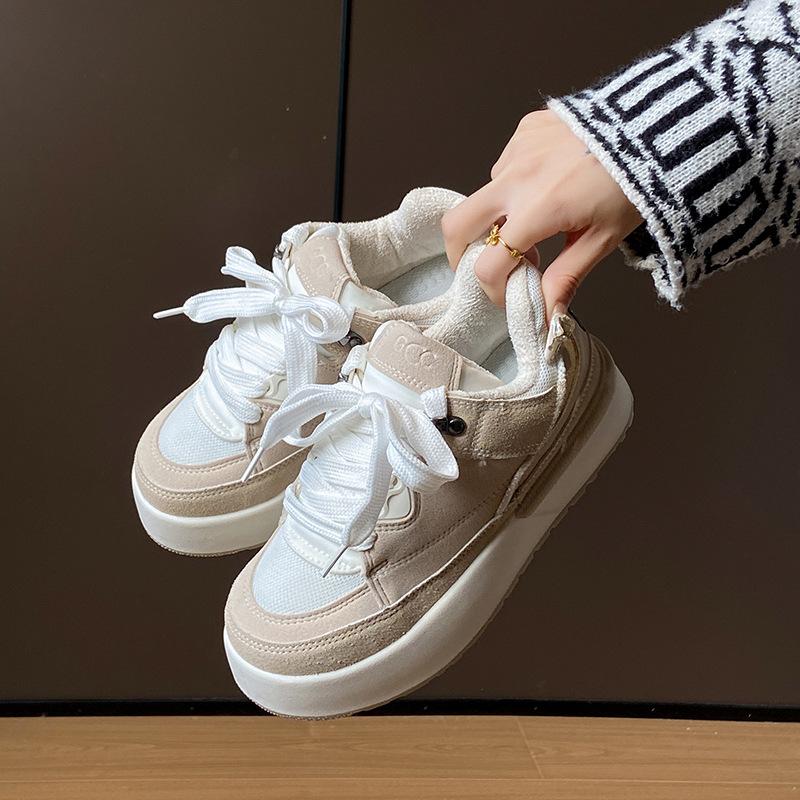 Winter Velvet Little White Shoes New Korean Version Ins Female Students Warm and Heightened Sports Board Shoes Street Shot