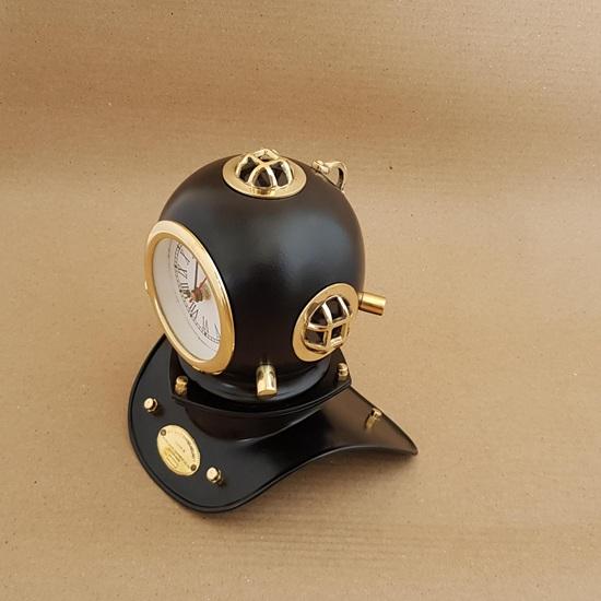 Мини-водолазный шлем 15,24 см с часами Морские навигационные часы Черный водолазный шлем Настольные часы Домашний декор