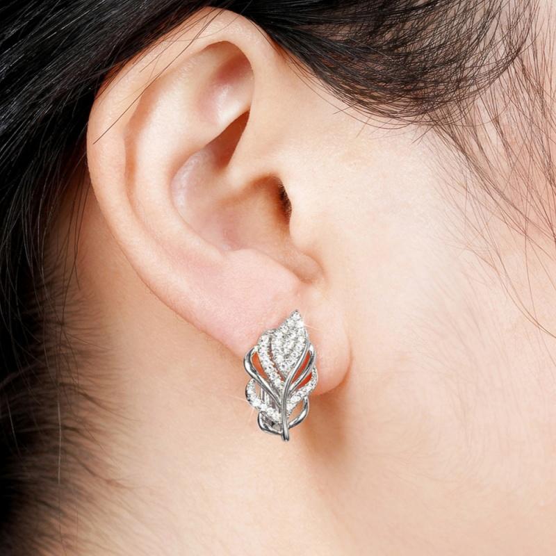 Huitan Aesthetic Hollow Leaf Design Women Hoop Earrings Fresh Style Party Lady Accessories Wedding Elegant Jewelry Inlaid CZ