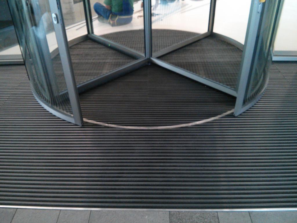 Aluminum Brush System Doormat CS22 90X60