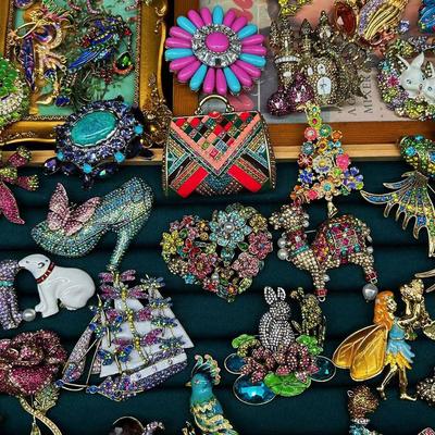 Женские Мужские Средневековый Дворцовый Стиль Классические Тяжелая Промышленность Стразы Броши Значки Ретро Барокко Кролик Утка Кристалл Унисекс Значки