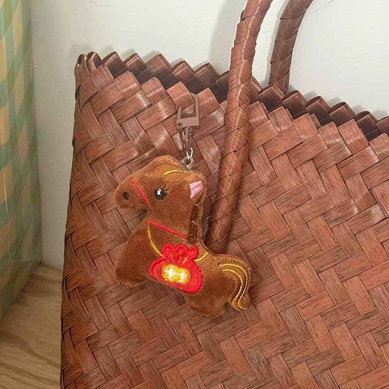Модный брелок для ключей в виде лошади, милый мультяшный брелок с животными, цепочка для ключей от машины, украшение для сумки, сувениры для новогодней вечеринки 2026, подарок для детей
