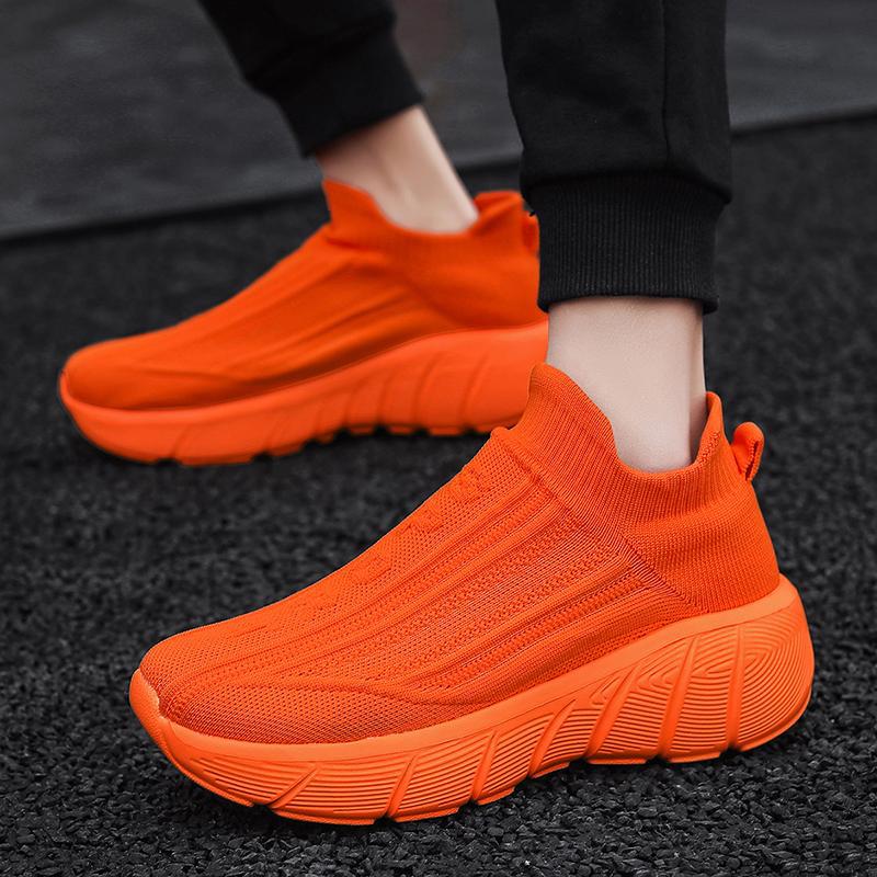 New men's shoes season breathable fly knitting casual large size fly knitting, socks, casual sports shoes running shoes