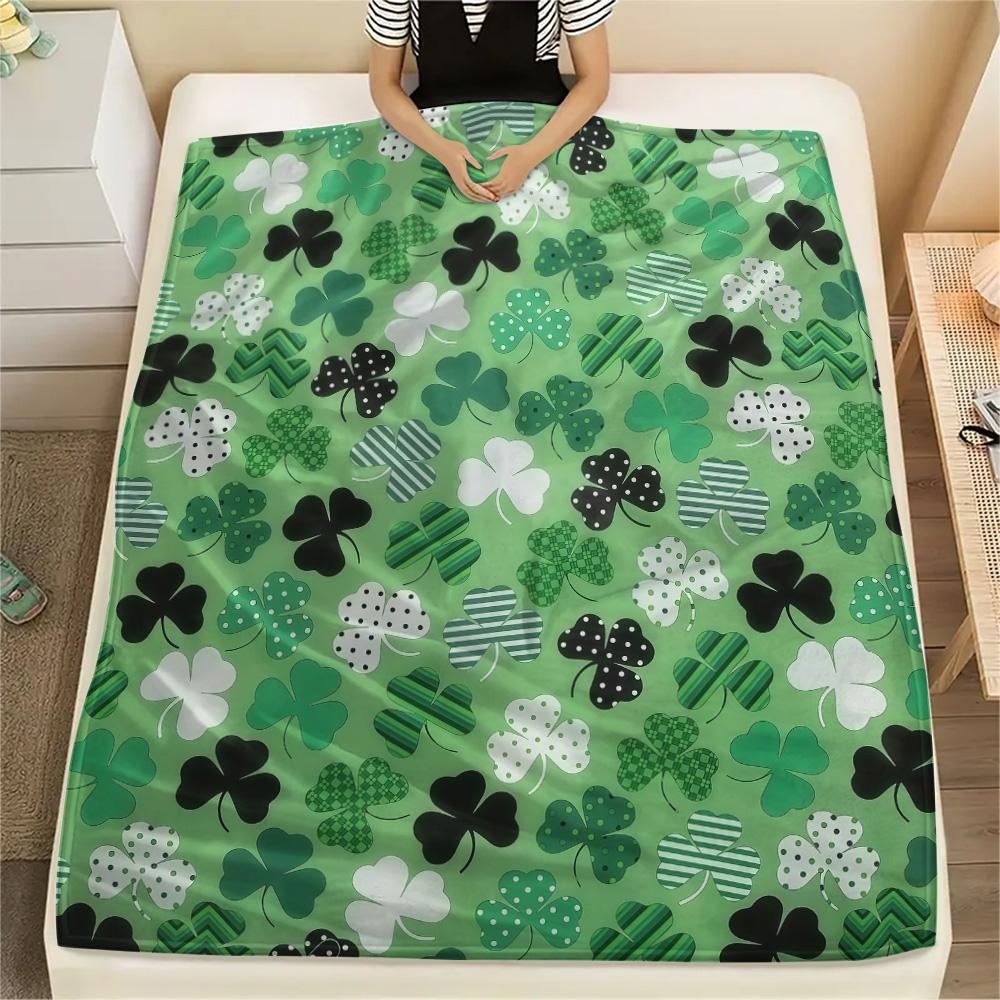 1PC Lucky Leaf Print FlAannel Blanket, High quality Comfortable for All Seasons, Home Decor, Warmth and Comfort