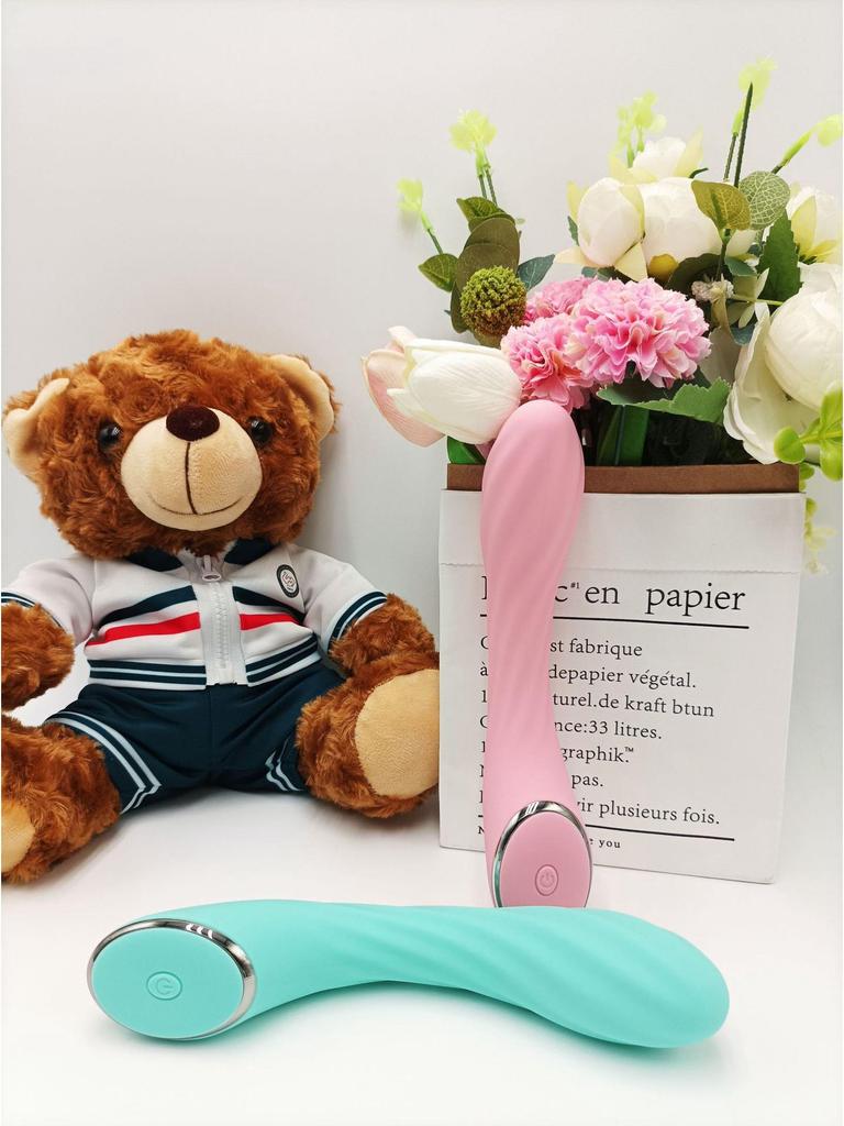 V02 Реалистичный вибрирующий дилдо с присоской и массажным стиком