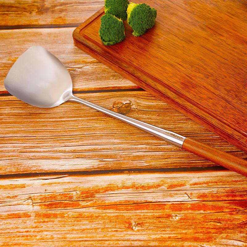 Jian Yi Pu Wooden Handle 304 Stainless Steel Spatula