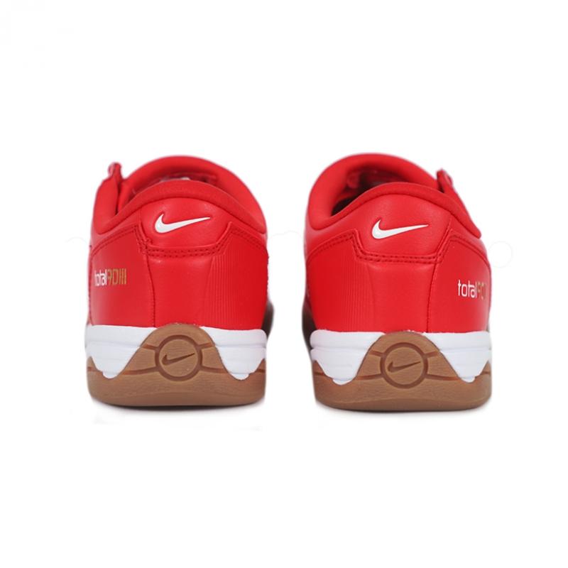 Nike Кроссовки W Total 90
