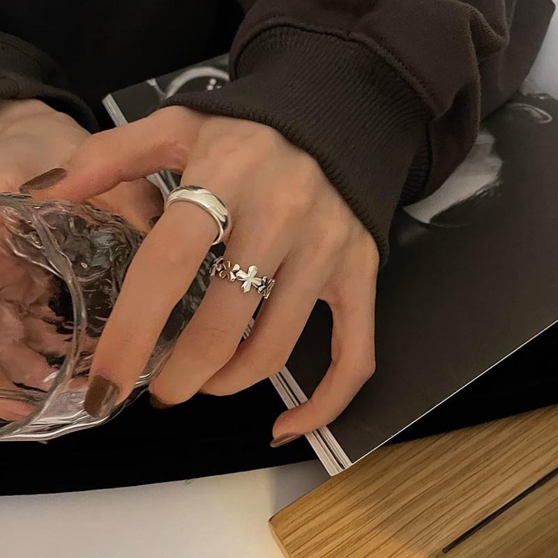 Sleek Dongdaemun Korean Cross Ring For Women Fashion Forward Adjustable Lightweight Accessory