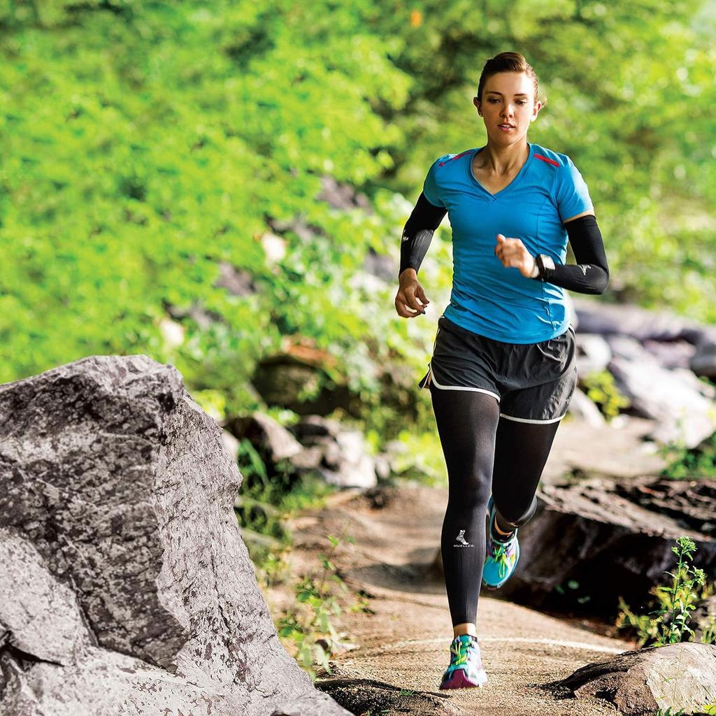 Mueller Градуированная компрессия для ног УФ Влага Быстро 46022 Рукава, Защита, Отведение влаги, Сушка, Средний, (Пакет 2)