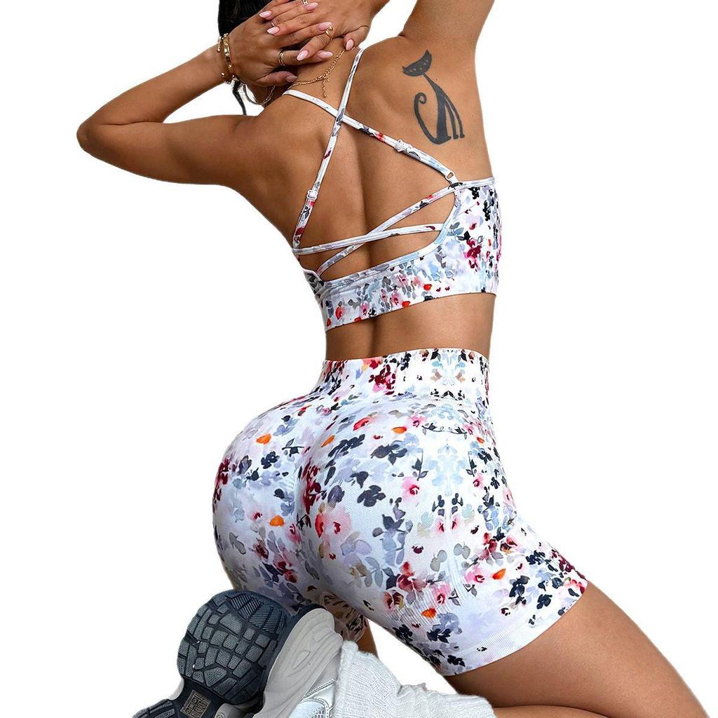 Women's Seamless Yoga Suit: Camisole & Hip-Lifting Shorts Set for Running & Sports