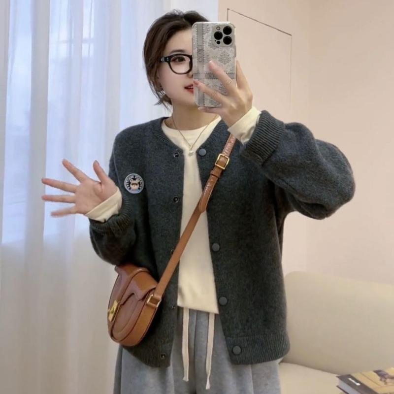 Кардиганы Instagram с круглым вырезом, однотонный свитер с вышивкой, куртка для женщин, новый нишевый мягкий клейкий топ в ленивом стиле