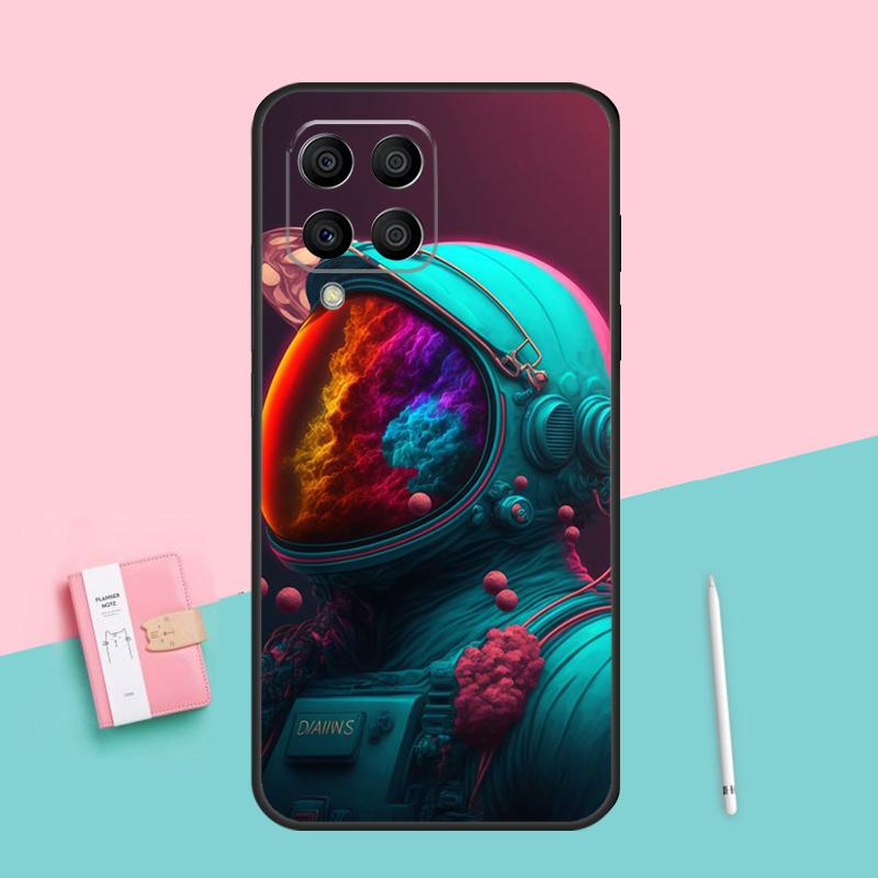 Space Moon Astronaut For Samsung Galaxy M12 M16 M34 M11 M35 M21 M06 M33 M13 M53 M31 M55 M15 M14 M54 M32 M52 Case