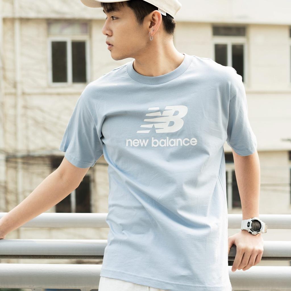 New Balance Футболка унисекс SS23 Светло-голубая AMT31541-LAY