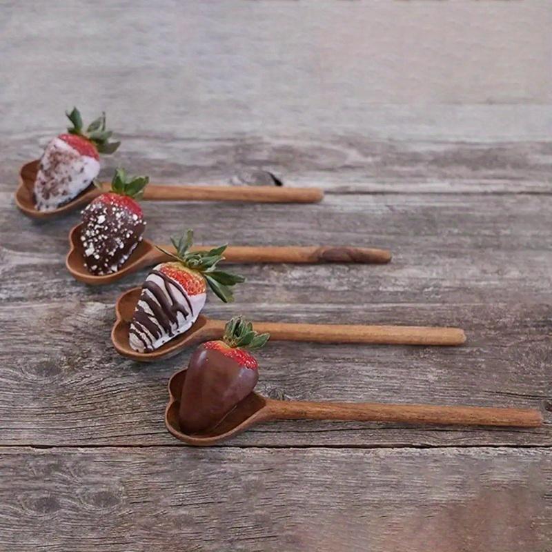 1pc Wooden Spoon, Heat Resistance Long Handle Spoon, Anti-Crack Dishwasher BPA Free Safe Heart-shaped Serving Spoon