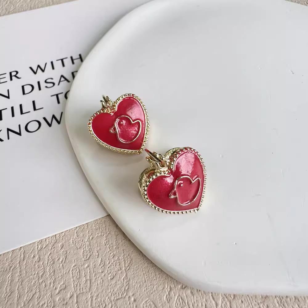 Французские классические красные ретро-серьги Love Drip, элегантные застежки-пряжки в гонконгском стиле, модные маленькие изысканные универсальные серьги