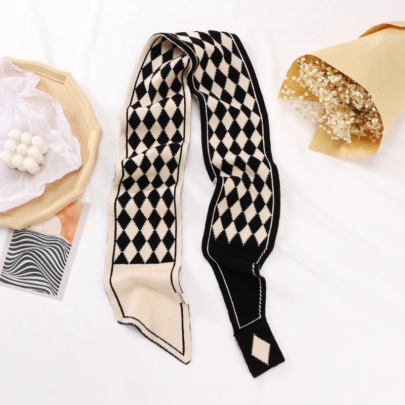 New Knitted Small Scarf Women's Wool Scarf Autumn and Winter Small Ears Letter Camellia Narrow Scarf