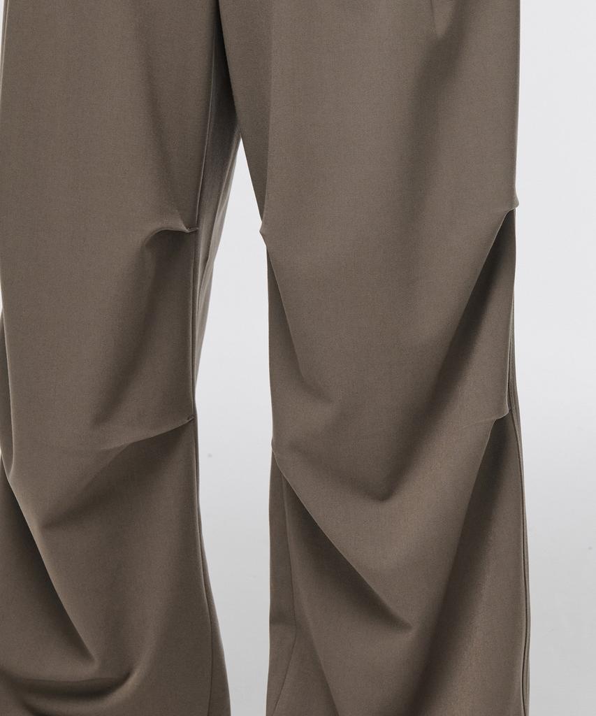 MUSINSA STANDARD Parachute Banding Slacks [Dusty Beige]
