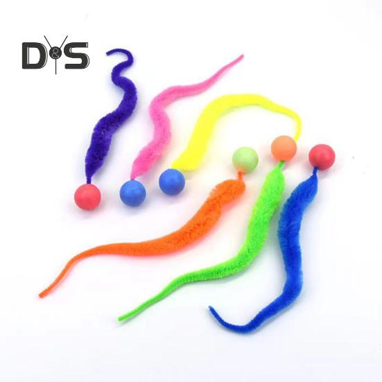 Интерактивный прыгучий мяч с хвостом, разноцветный пушистый червяк, прыгучий мяч для кошек, игрушка для преследования кошек в помещении в виде радужного червяка