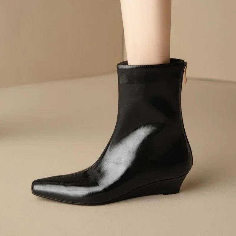Короткие сапоги в британском стиле 2024 года, весна-лето, новый стиль, универсальный, хит продаж, французские ретро-короткие сапоги на высоком каблуке, универсальный