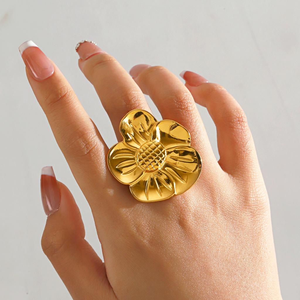 Модное популярное крупное кольцо-цветок из нержавеющей стали для женщин, ювелирные изделия из титановой стали для отпуска, элегантное свадебное кольцо золотого цвета