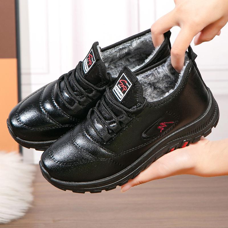 Women's Winter Snow Boots Non-Slip Lace-Up Faux Fur Lining Walking Shoes Comfort Short Ankle Booties Water Resistant Warm Workout Sneakers for Women