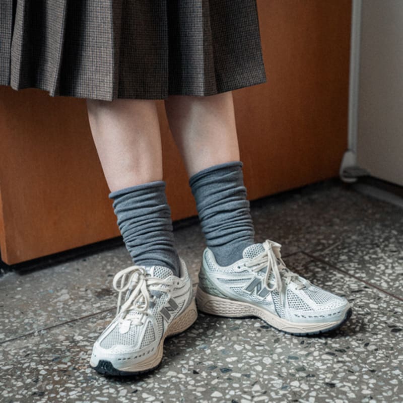 МЕСЯЦ ЗА МЕСЯЦЕМ Теплые носки свободного кроя УГОЛЬНЫЙ